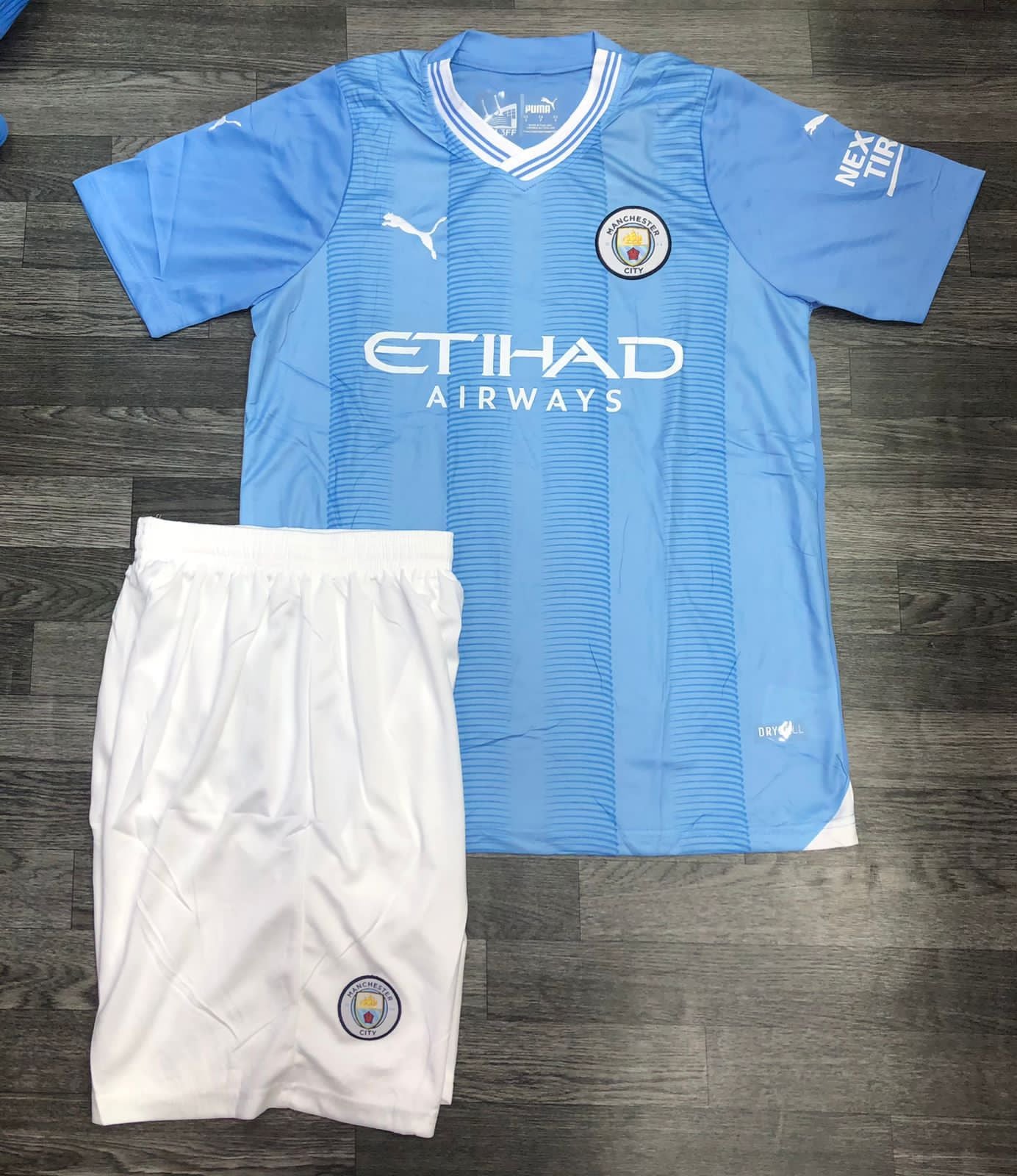 UNIFORME MANCHESTER CITY *