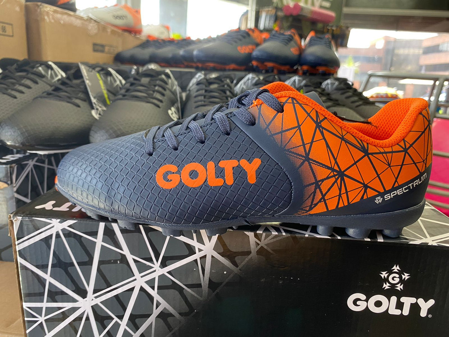 ZAPATILLA TURF PRO GOLTY SPECTRUM