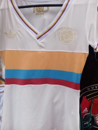 CAMISETA COLOMBIA 100 AÑOS MUJER