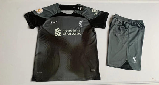 UNIFORME LIVERPOOL NEGRO