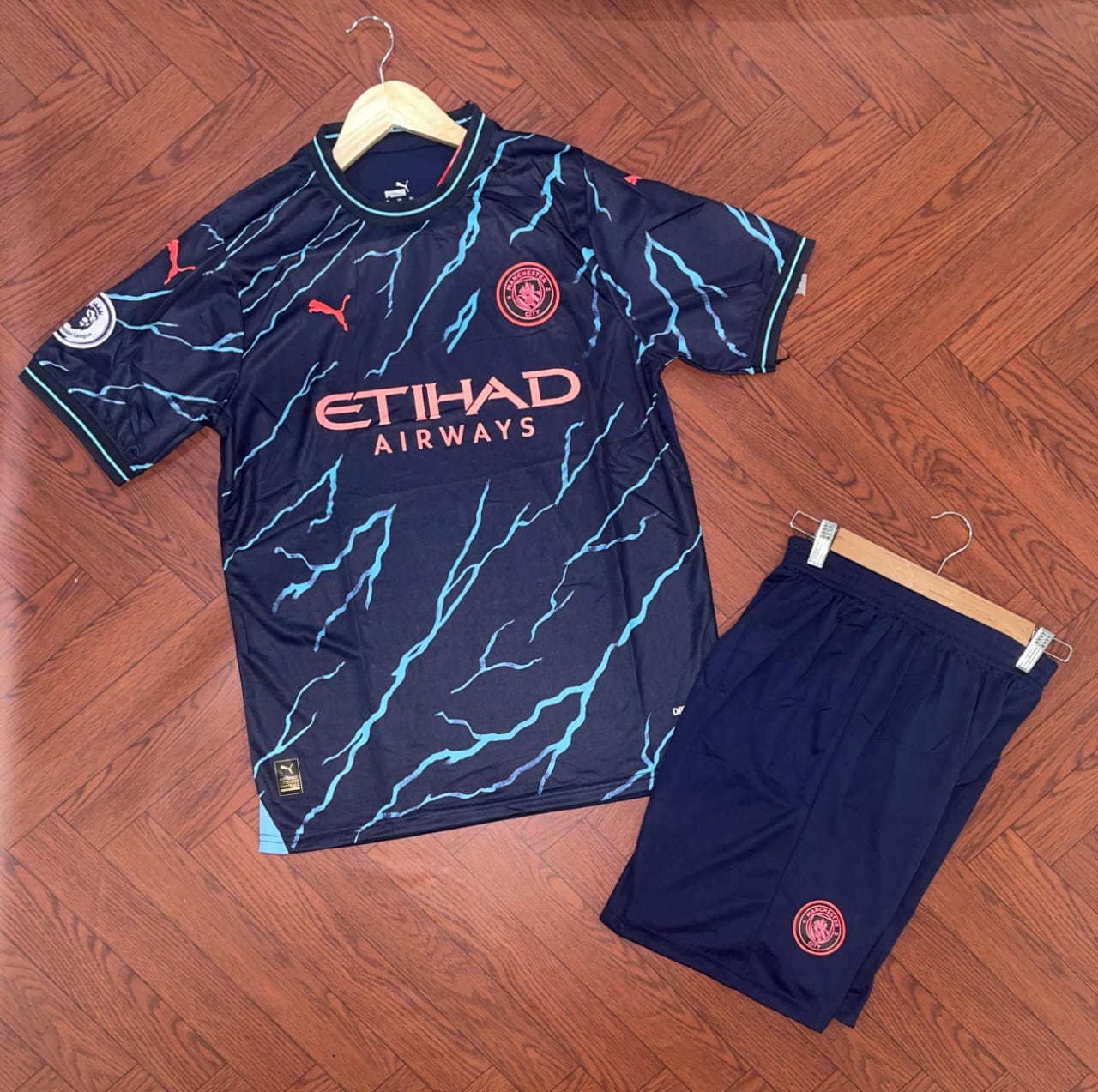 UNIFORME MANCHESTER CITY *